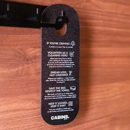 אכסניה Cabins Hotel Amsterdam *