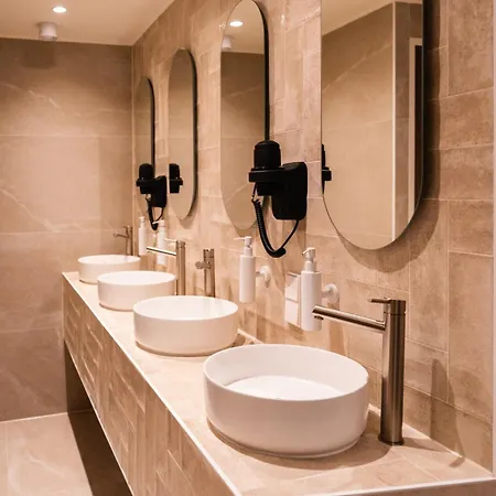 Cabins Hotel Amsterdam * אמסטרדם