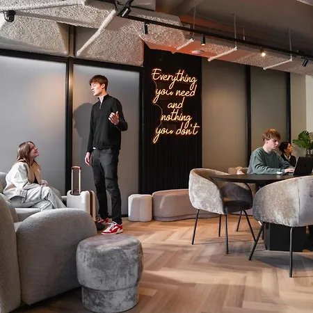 Cabins Hotel Amsterdam אמסטרדם